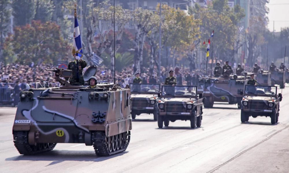 Ρίγη! Με περηφάνια ολοκληρώθηκε στρατιωτική παρέλαση στη Θεσσαλονίκη-Για ενότητα μίλησε η Σακελλαροπούλου (Βίντεο)